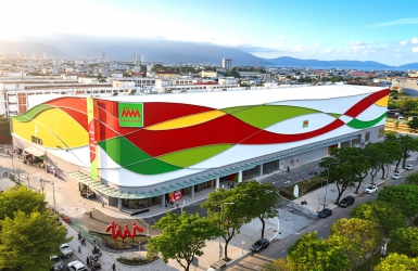 MM Mega Market Vietnam opens MM Supercenter Da Nang Shopping Mall.